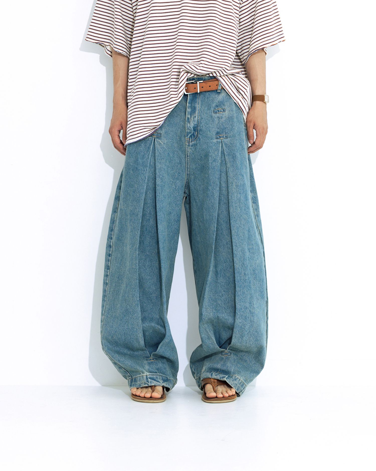 MUSINSA | ANGLAN Long Tuck Wing Balloon Denim Pants - Washed