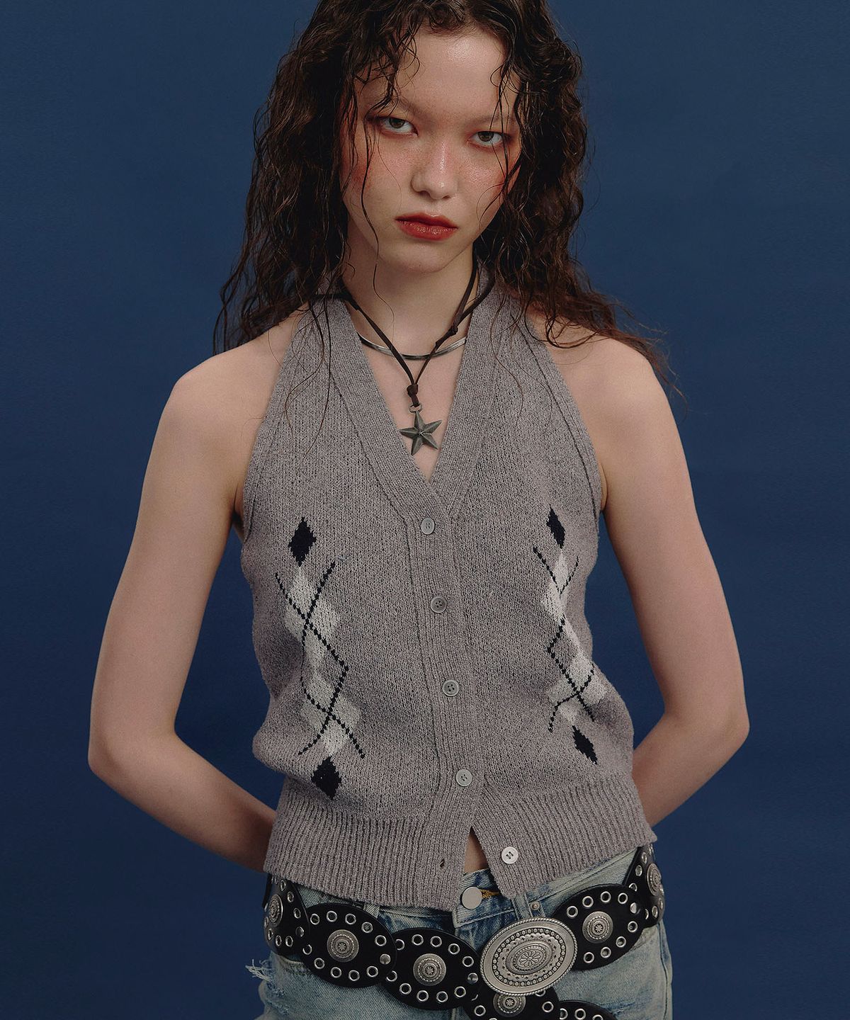 낫노잉(NOTKNOWING) Argyle Linen Knit Halter Top (GREY)