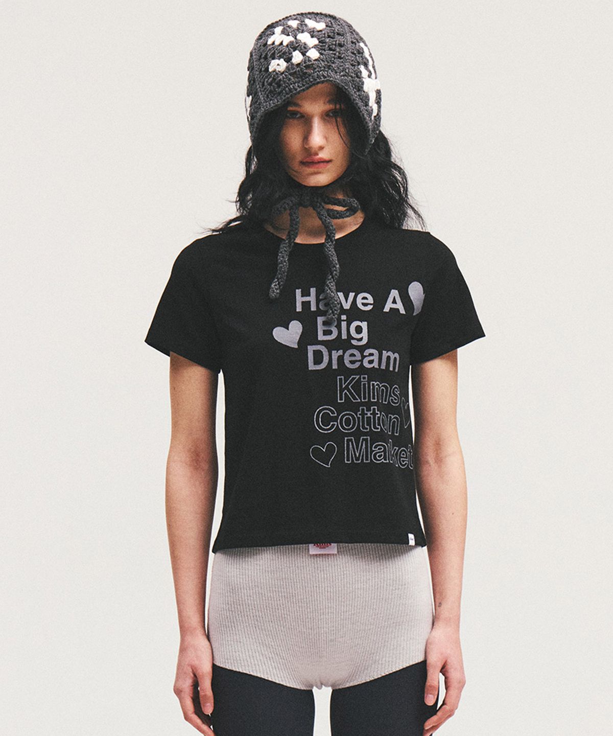 킴스 프레시 코튼 마켓(KIMS FRESH COTTON MARKET) Four Heart Logo Tee Black