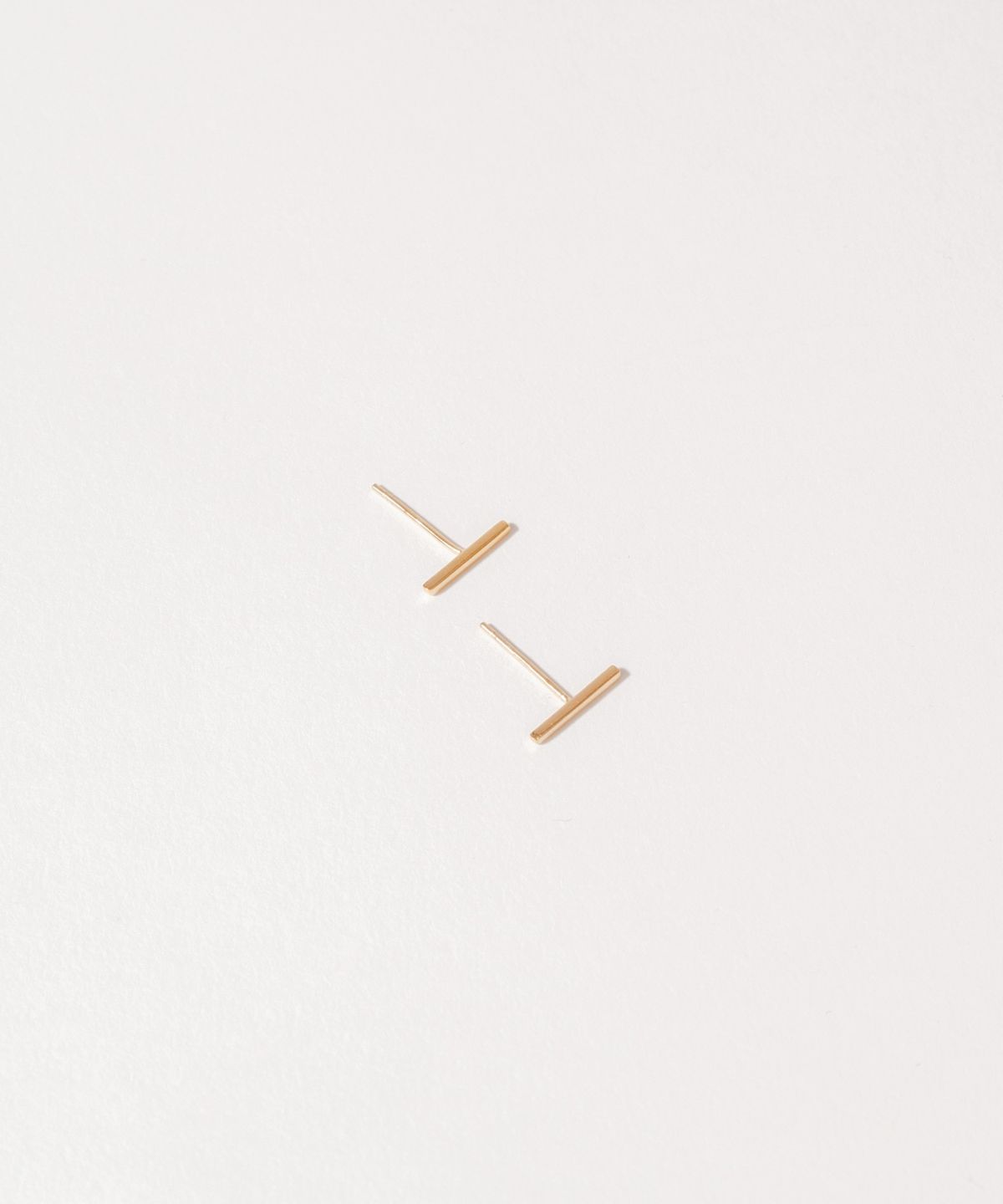 노비스도쿄(NOVICE TOKYO) 미니스틱 피어스 Mini Stick Pierce［Silver925] / Gold