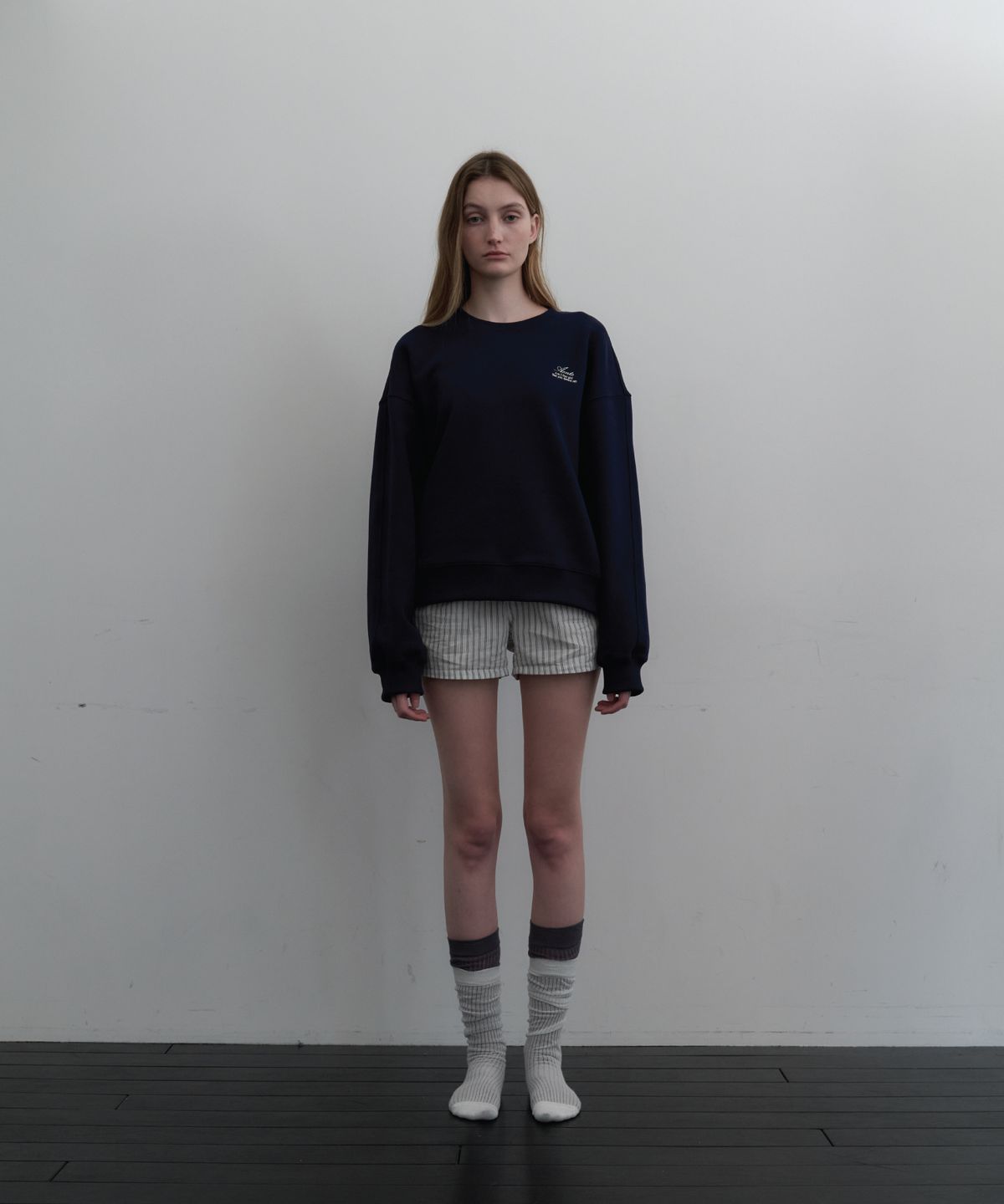 앤테(AENTE) Logo oversized sweatshirt - Navy