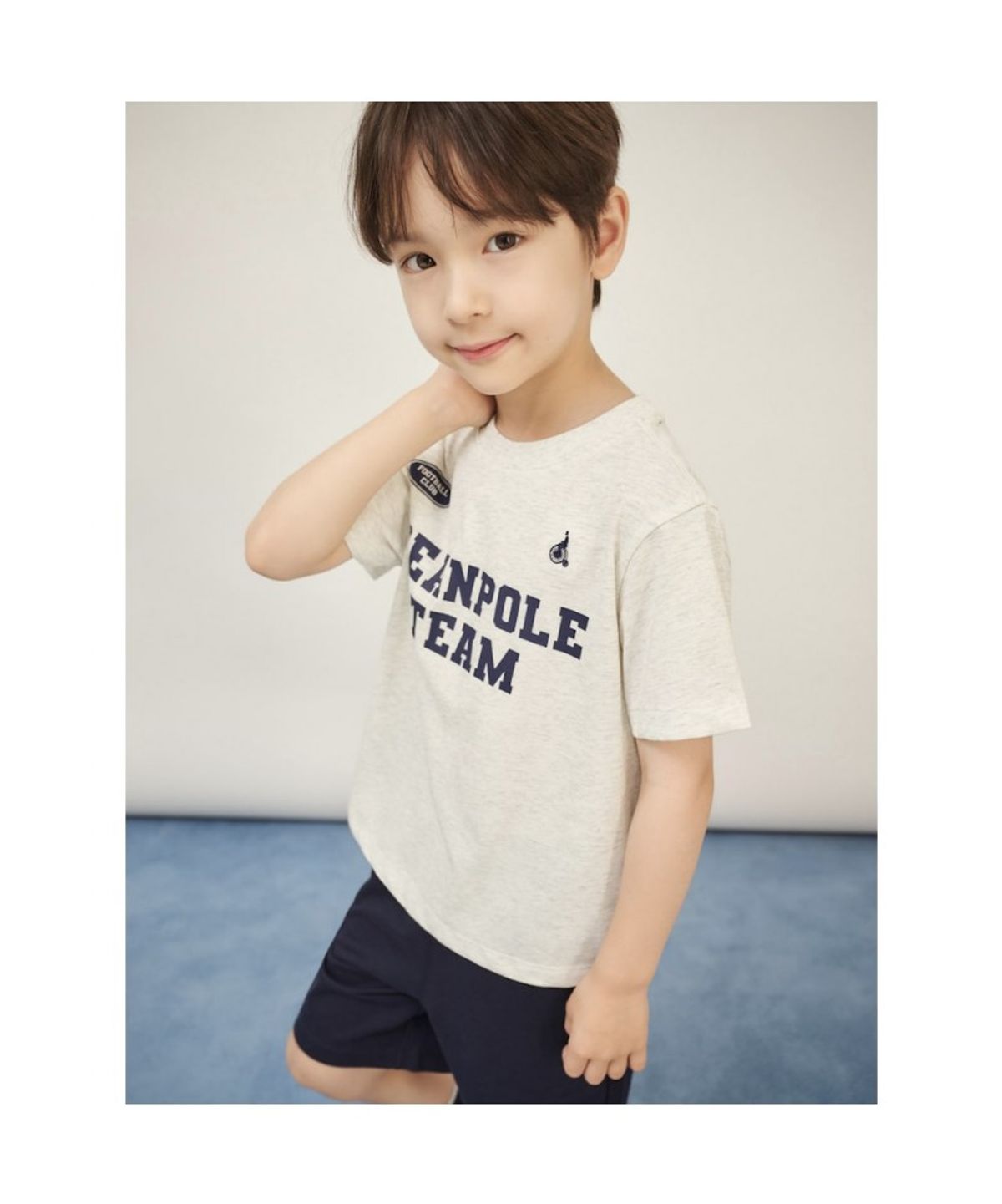 빈폴 키즈(BEANPOLE KIDS) BP FOOTBALL CLUB 라운드넥 그래픽 2PCS 상하 세트  라이트 그레이 (BI5642U922)