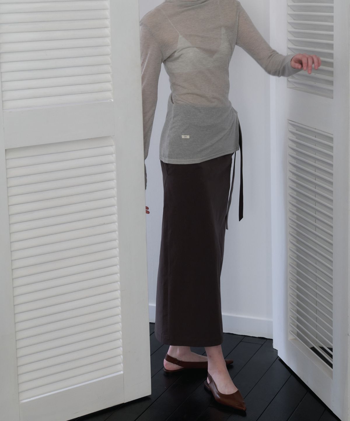 앤테(AENTE) Cotton slit long skirt - Charcoal