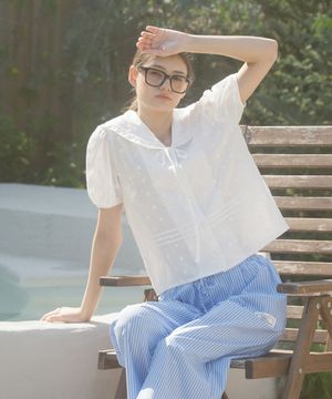 세일러 꽃자수 블라우스