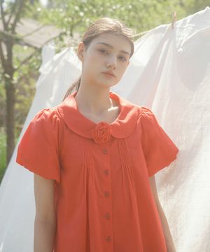 코사지 핀턱 퍼프 블라우스 (Red)