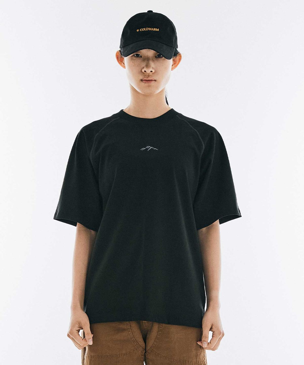 콜드웜(COLDWARM) Structured T-Shirt (Black) -Women-