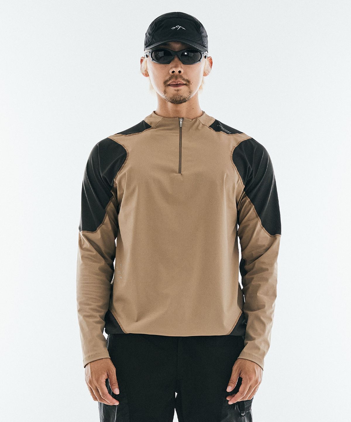 콜드웜(COLDWARM) Paneled Half-Zip (Beige/Charcoal)