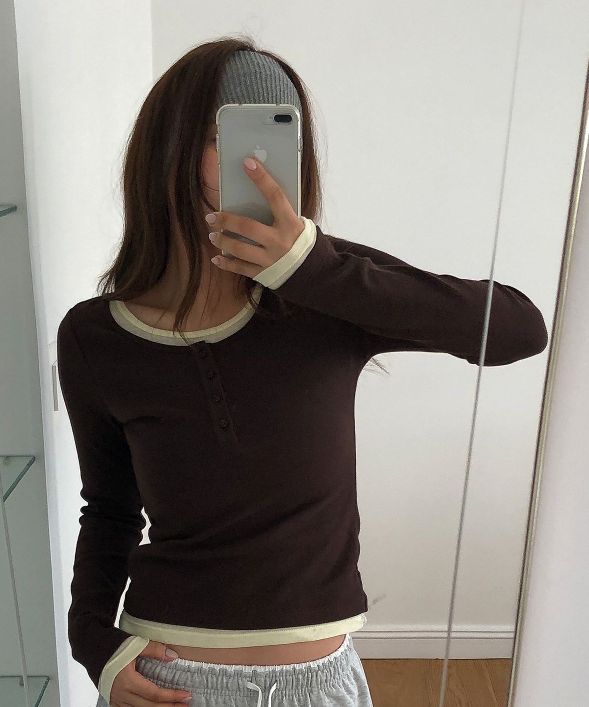 후아유(WHO.A.U) Layered Henry Neck Long Sleeve T-Shirt/WHLAG2283F