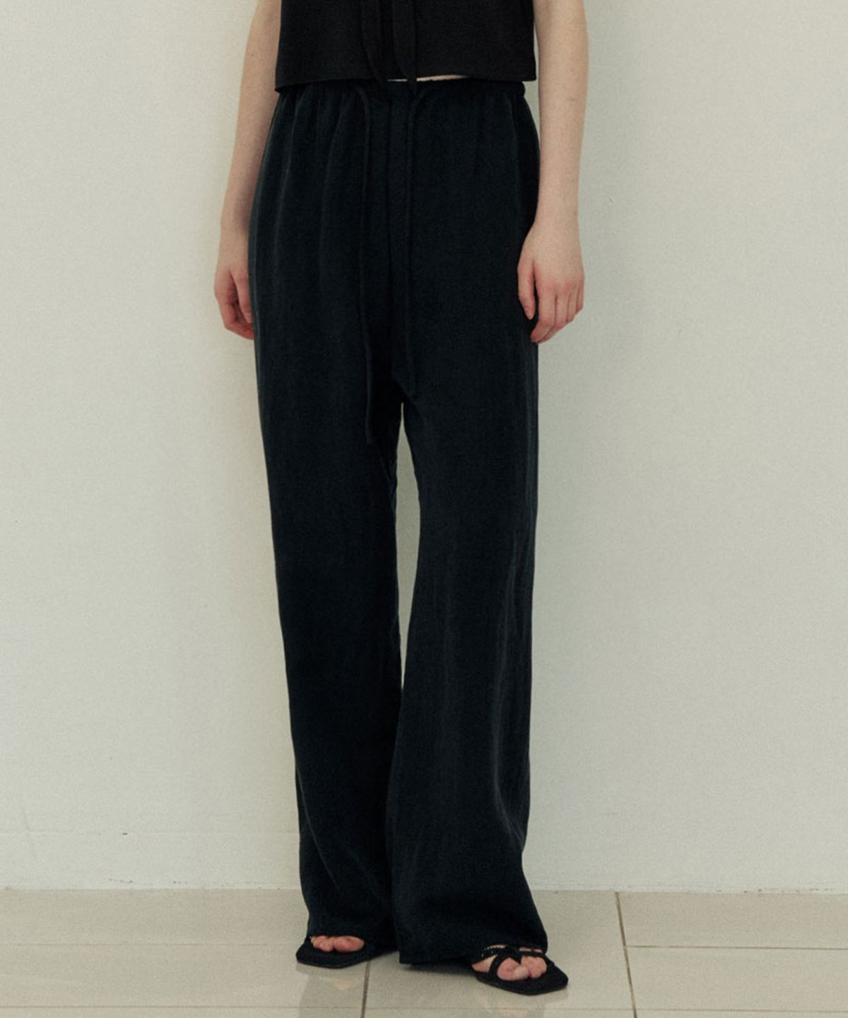 어다울(ADAUL) Linen sheer banding wide pants - black