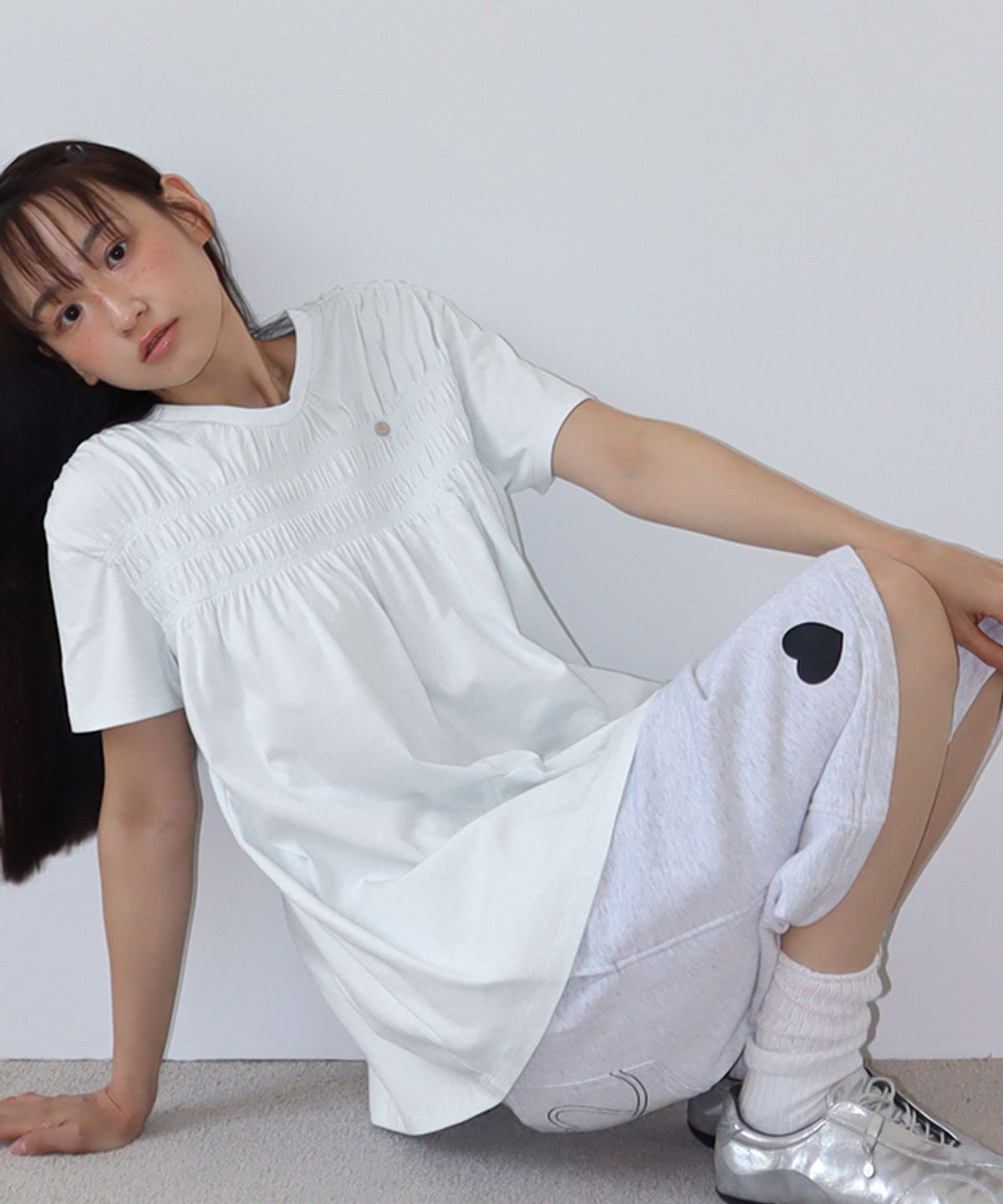 론론(RONRON) SMOKED FLARE T SHIRT WHITE