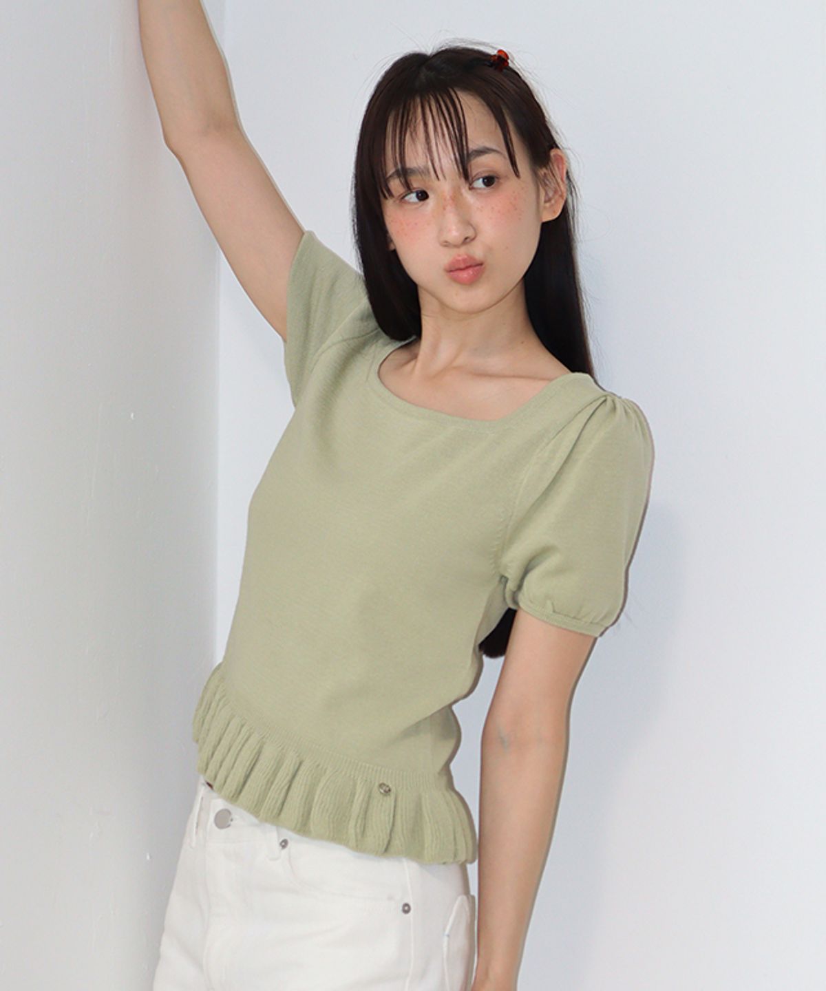 론론(RONRON) PUFF SLEEVE RUFFLE KNIT SOFT GREEN