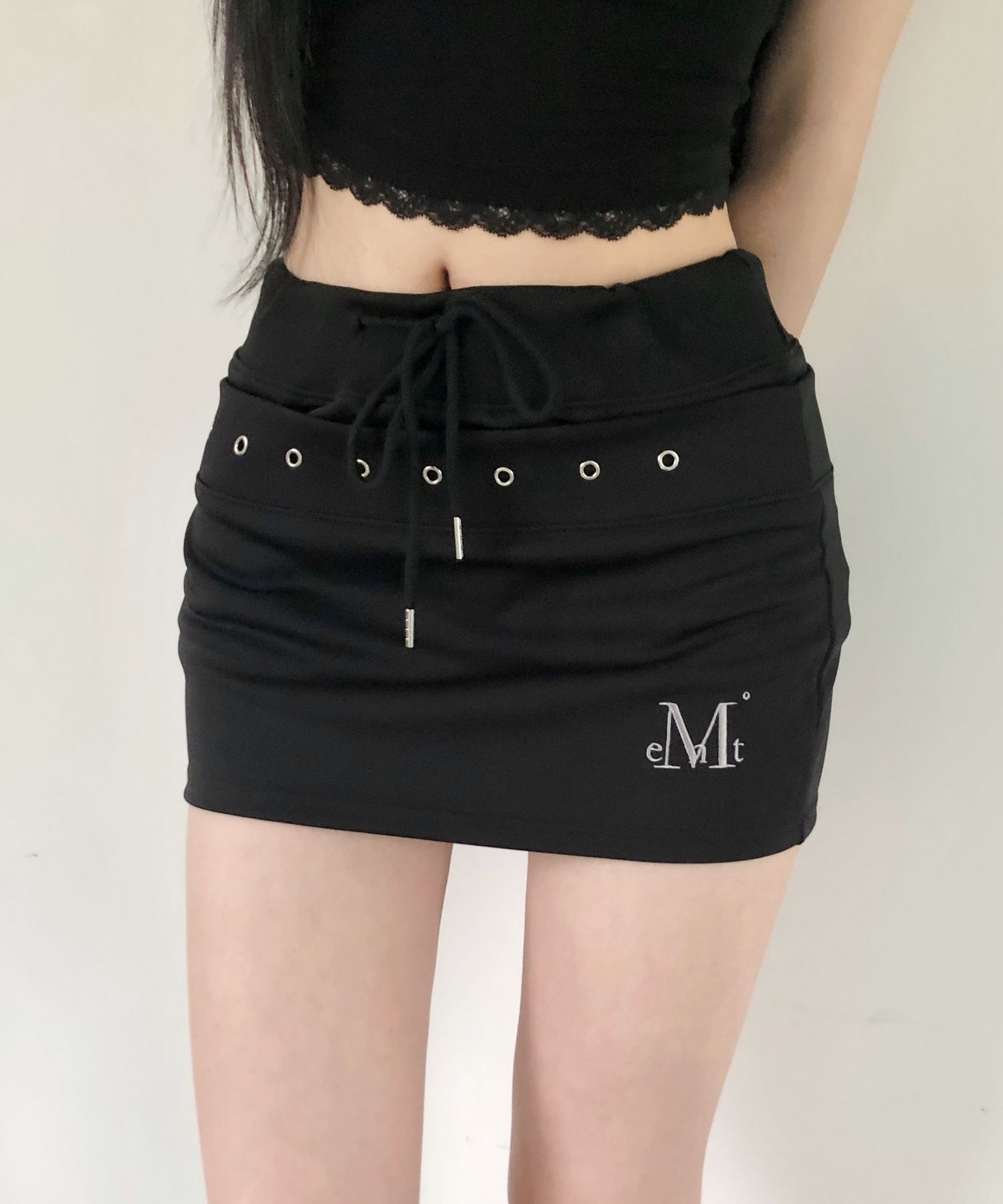MUSINSA公式 | MUCENT ストリアパンチングアイレットバンディングミニ
