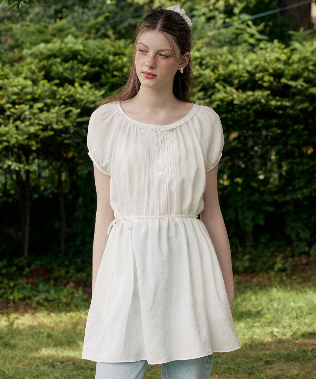 어다울(ADAUL) Front pintuck vintage lace mini dress - white
