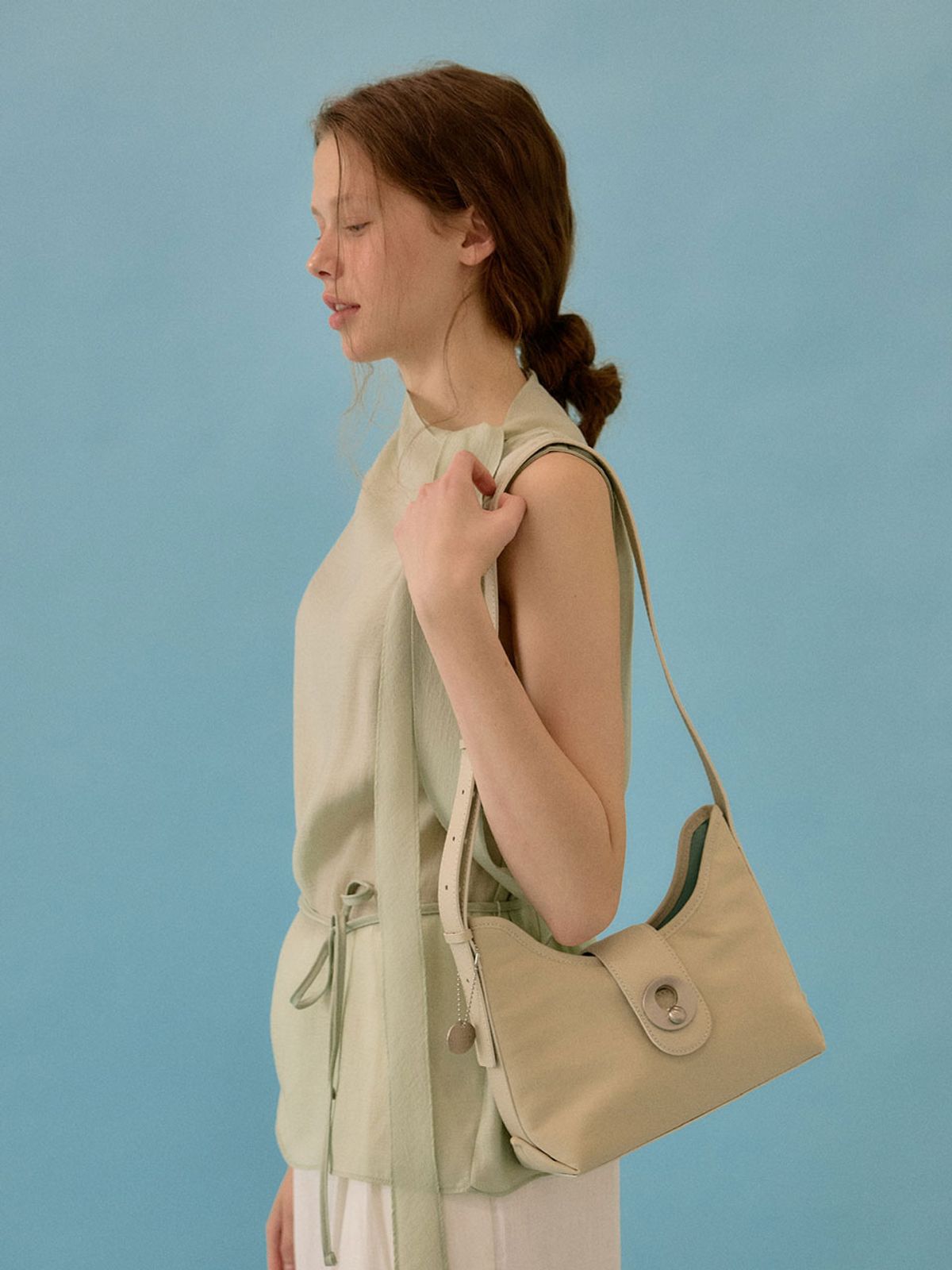 옴니포턴트(OMNIPOTENT) momentum tote bag(small) nylon ver. Off white