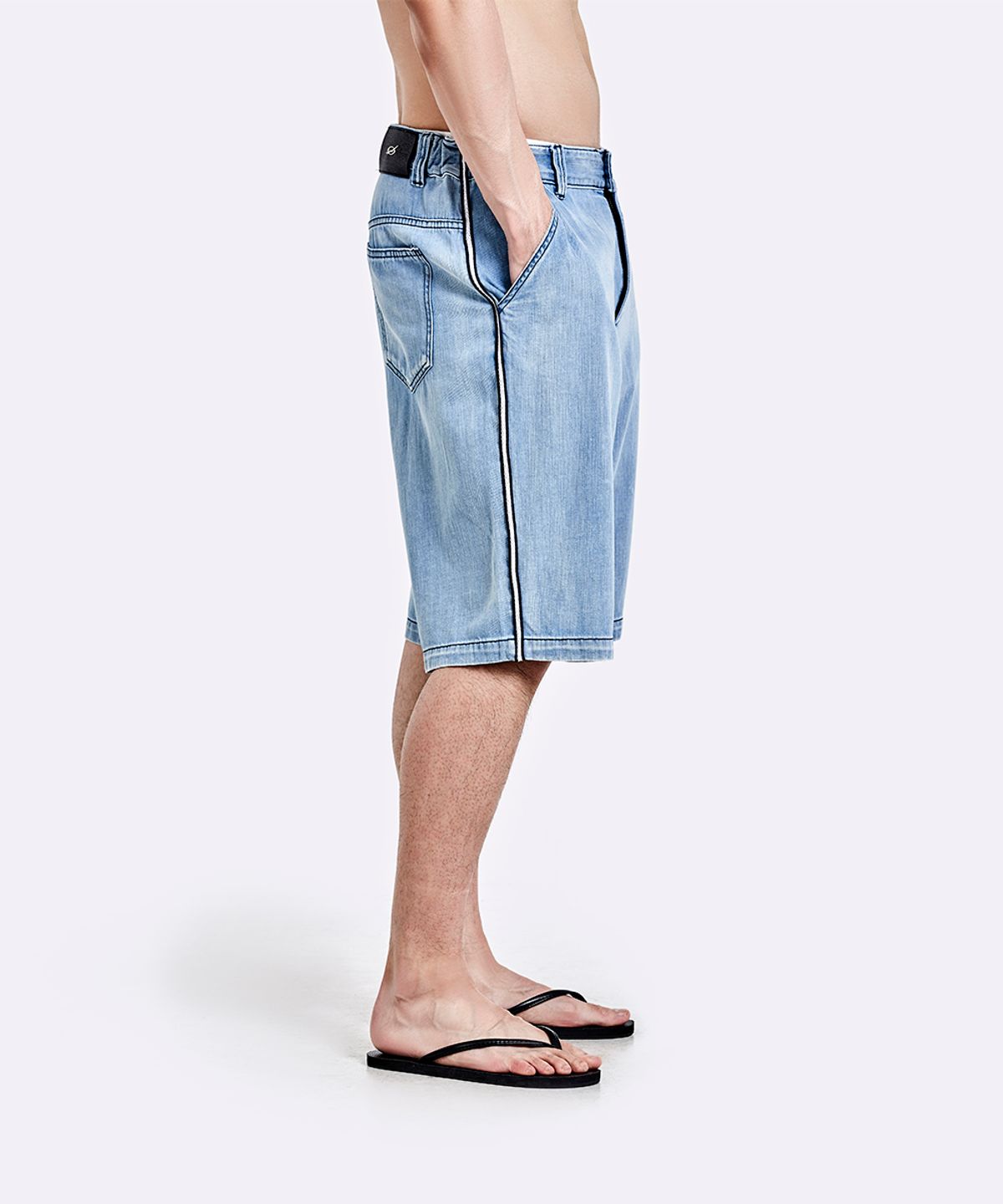51퍼센트(51PERCENT) Taping Denim Shorts - Light Blue