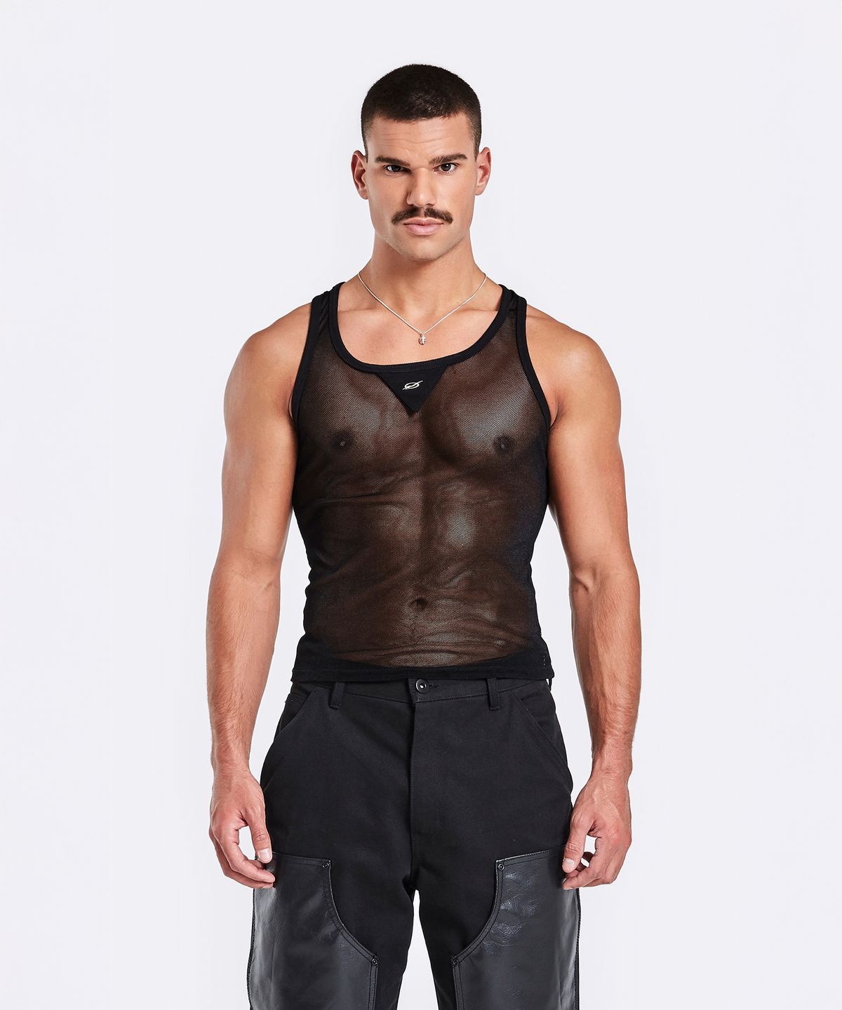51퍼센트(51PERCENT) Mesh Metal Logo Sleeveless - Black