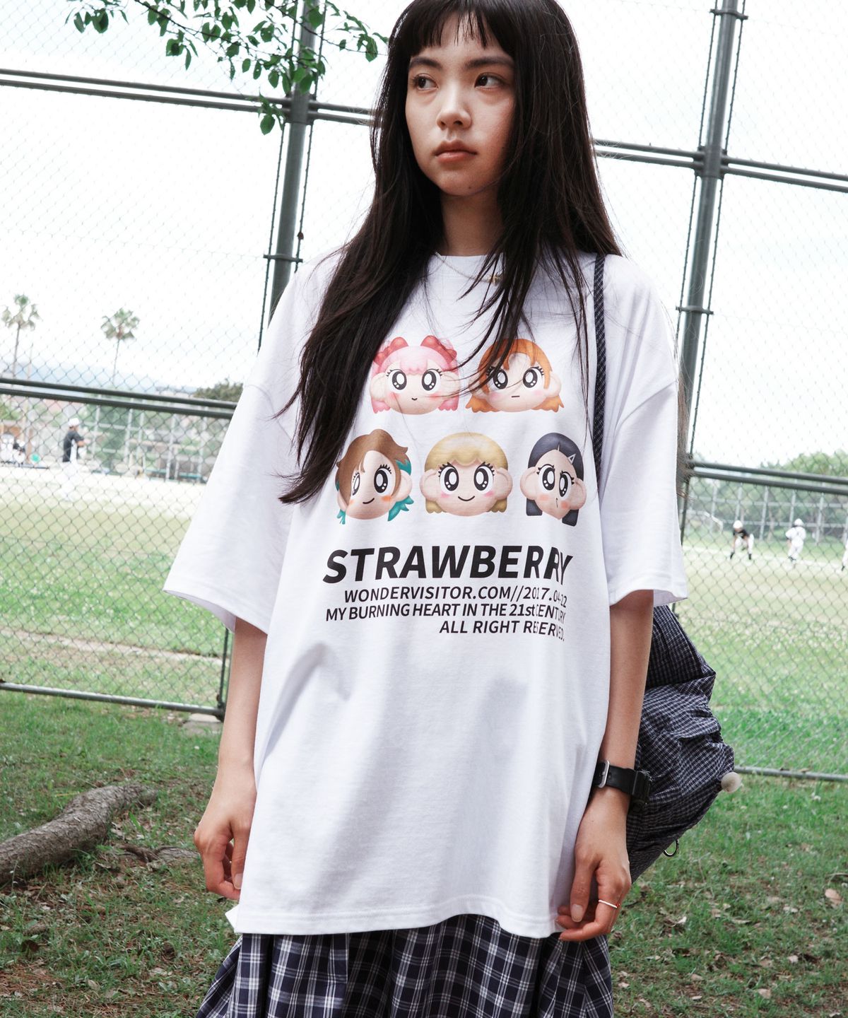 원더비지터(WONDERVISITOR) SD Girls Overfit T-shirt [White]