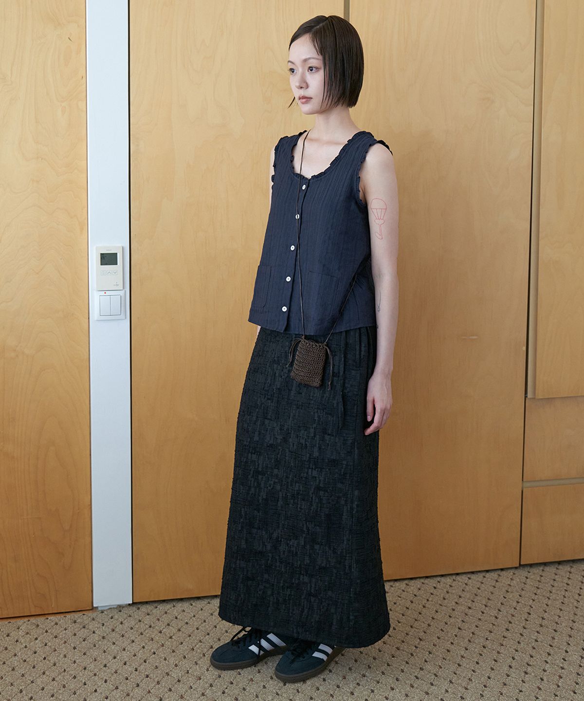 스텝어라운드(STEP AROUND) Tweed drawstring long skirt_BLACK