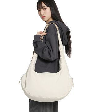 MULTI POCKET CUSHION CROSS BAG (IVORY)
