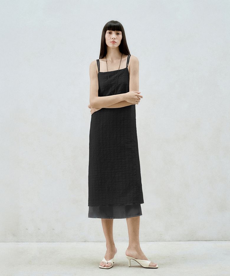 CHECKED-CHIFFON LAYERED MIDI DRESS BLACK