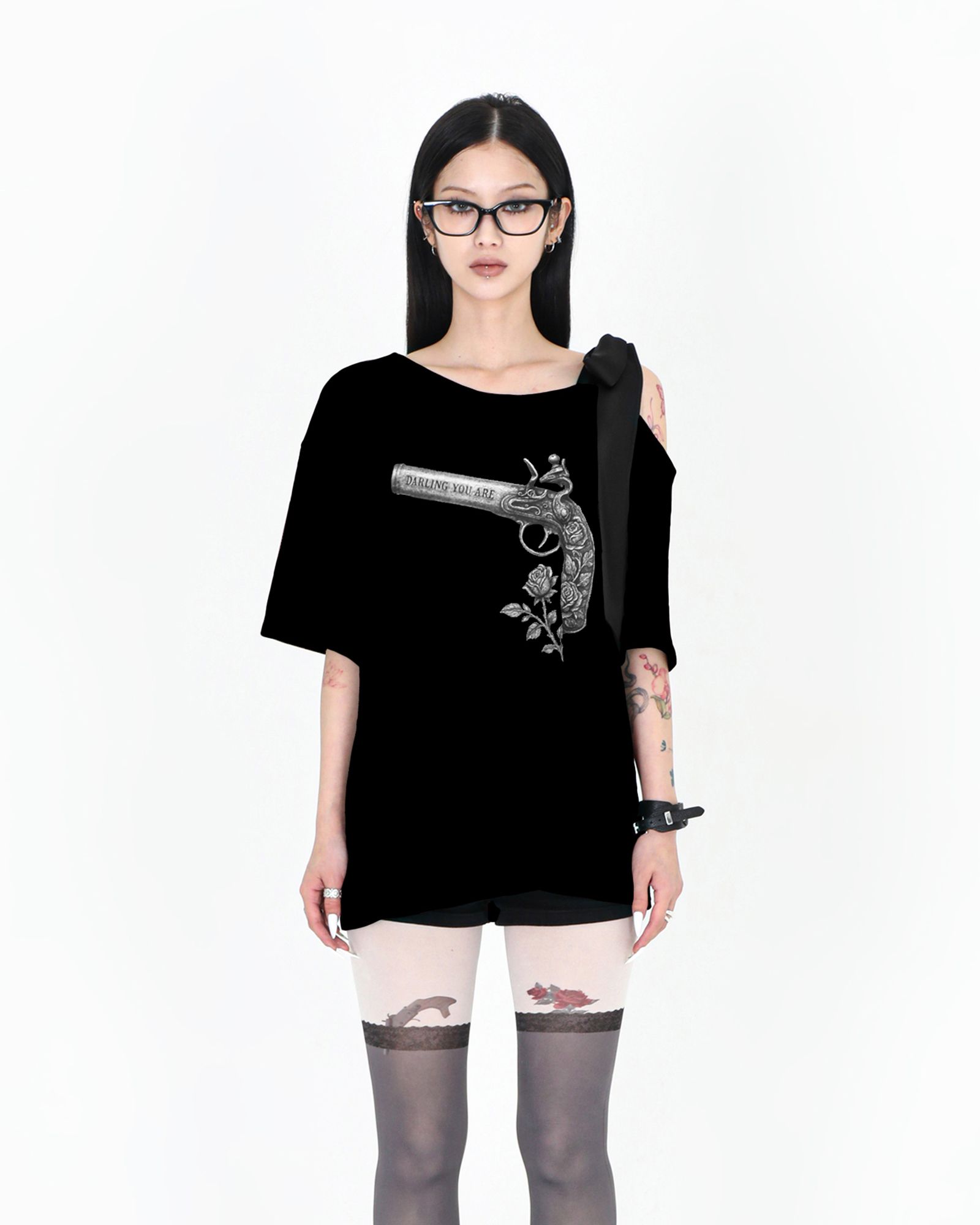 【Darling you're bad】★RIBBON ROSE PISTOL TEE☆T-shirt RIBBON ROSE PISTOL TEE #WINE - DARLING, YOU ARE BAD | 60