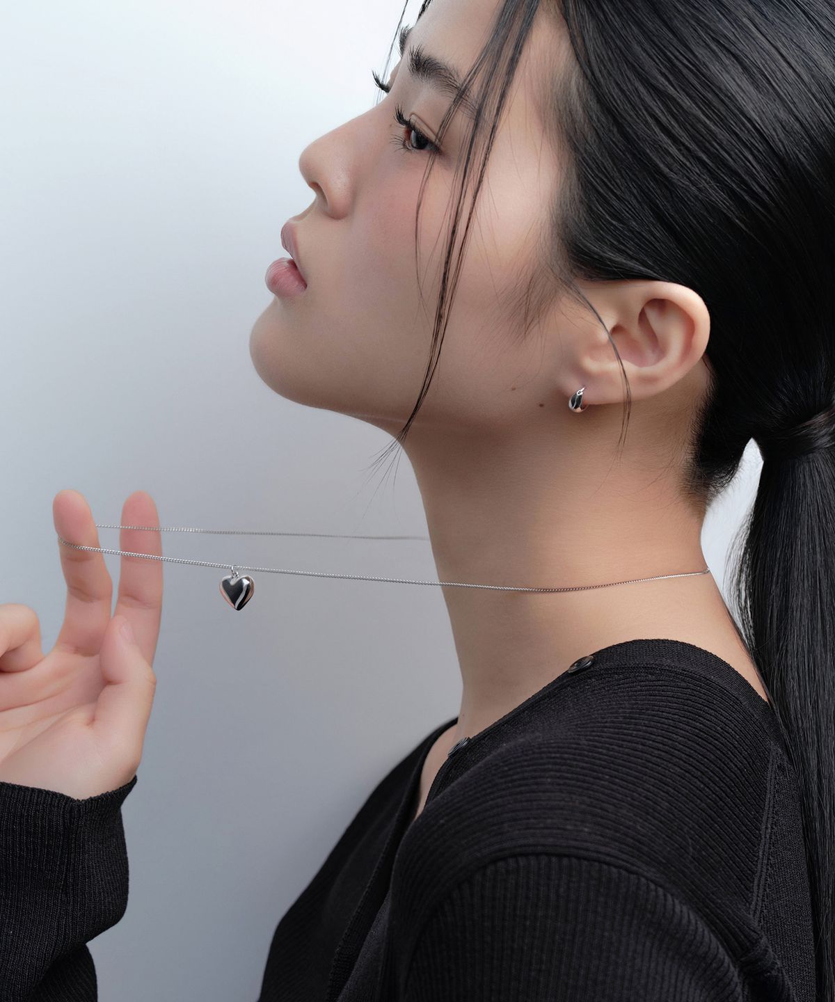 무신사 스탠다드 우먼(MUSINSA STANDARD WOMAN) 우먼즈 볼륨 하트 롱 네크리스 [실버]