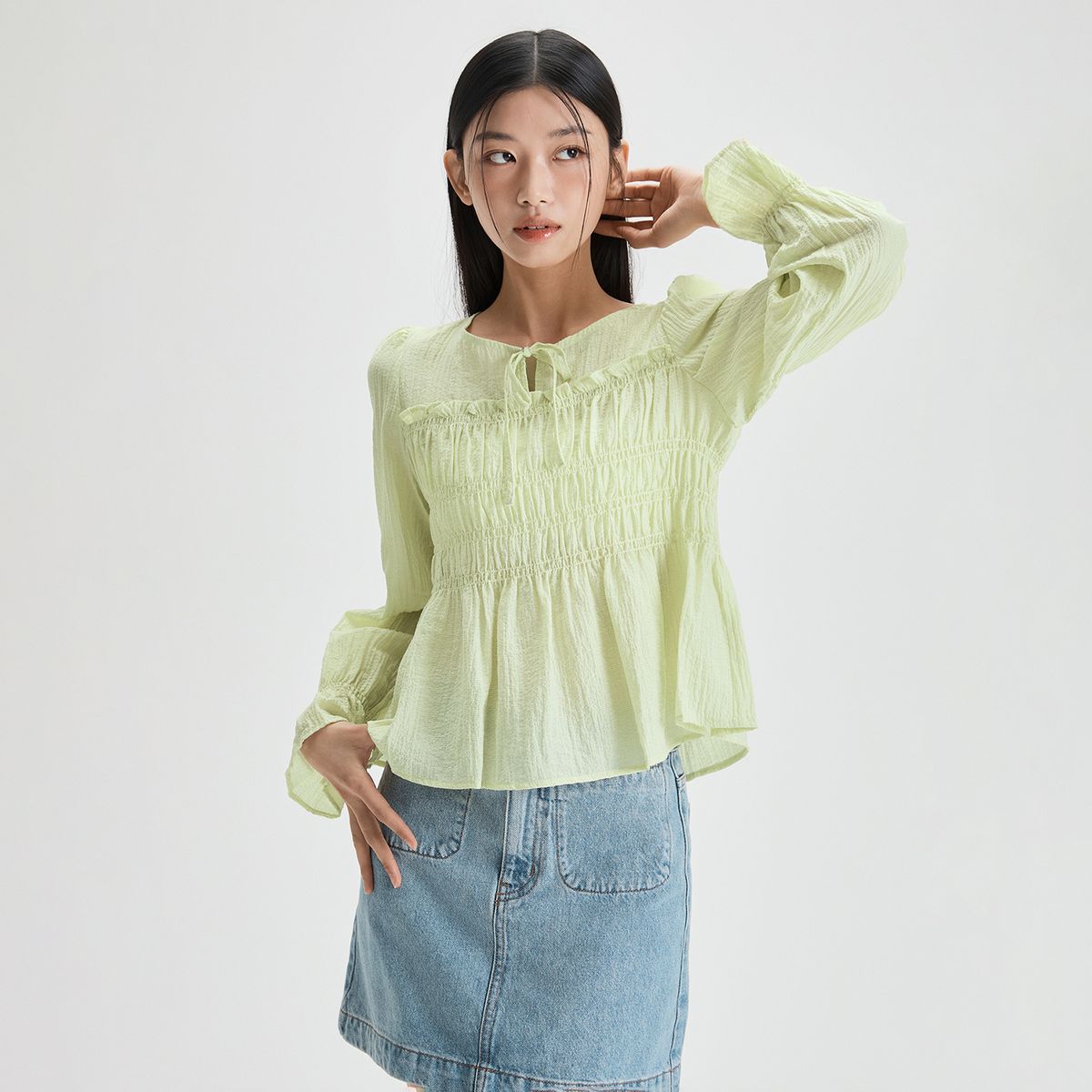 미쏘(MIXXO) 스모킹 블라우스_MIWBLF304G