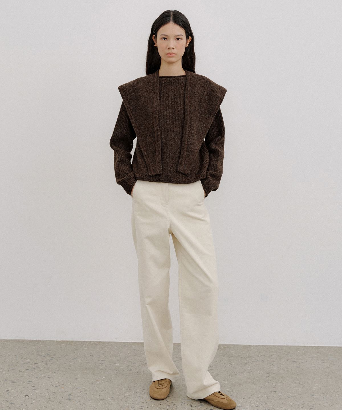 오떼뜨(OCTETTE) CURVED CORDUROY PANTS_CREAM