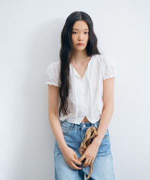 아일렛 리본 블라우스_MIWBWF709G