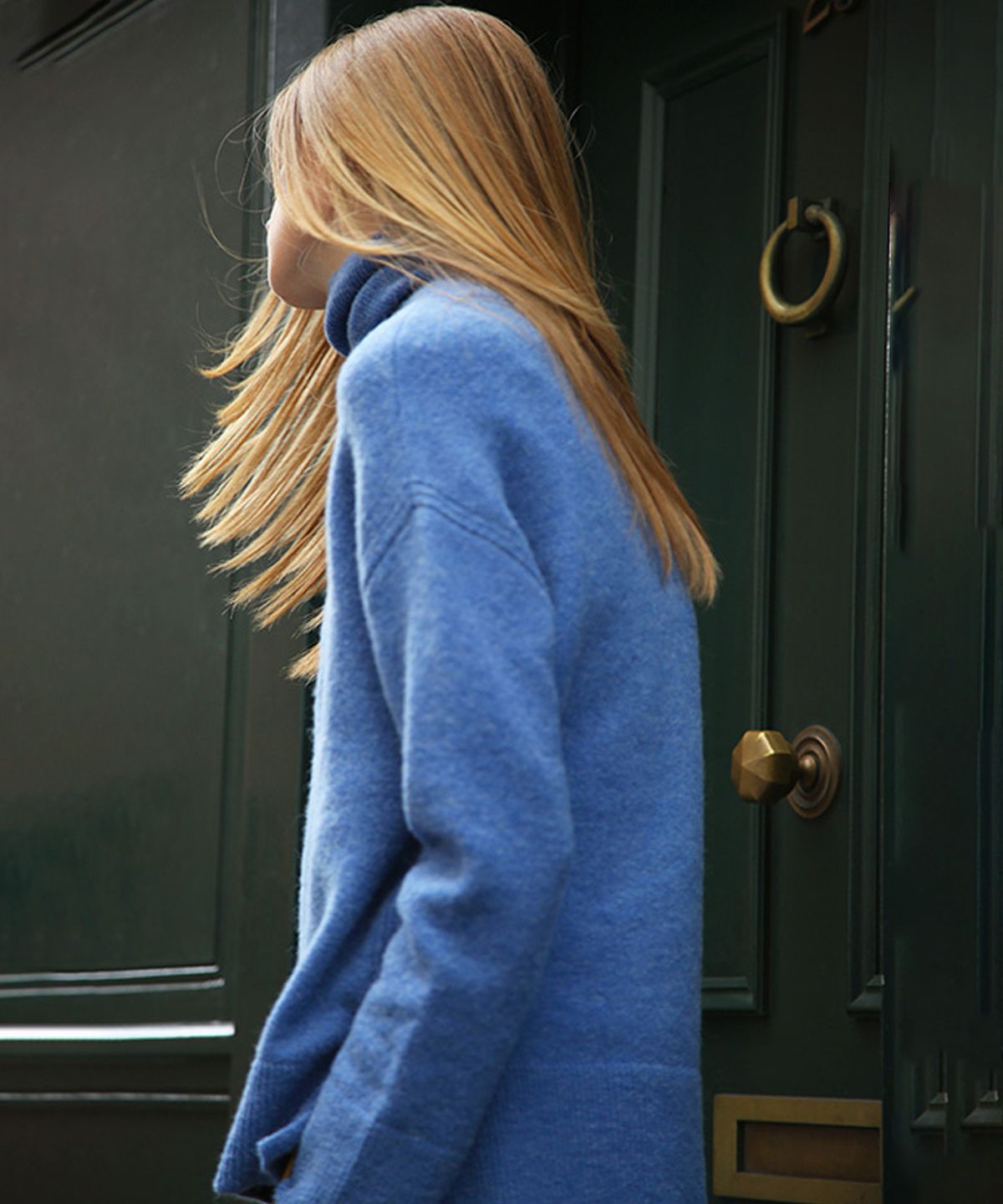 아바몰리(AVA MOLLI) Luigi alpaca pull-over(blue)