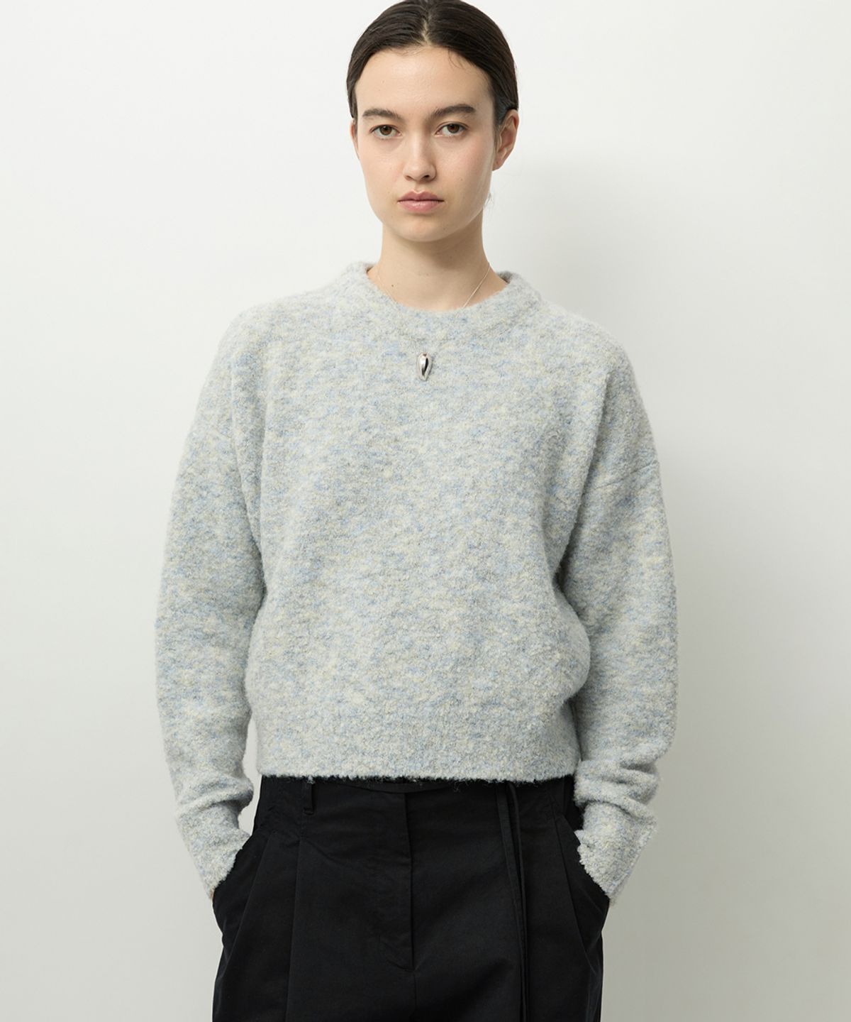 러프사이드 화이트라벨(ROUGH SIDE WHITE LABEL) Boucle Crewneck Knit Cloud Blue