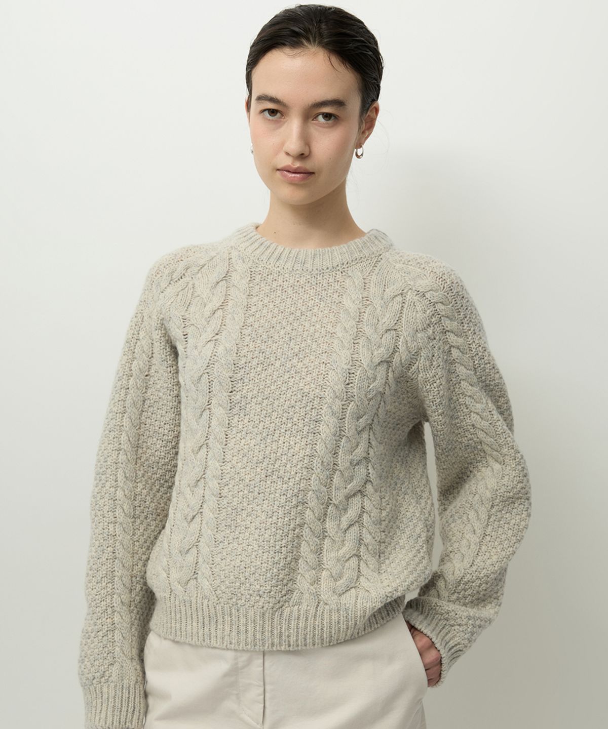 러프사이드 화이트라벨(ROUGH SIDE WHITE LABEL) Shetland Cable Knit Blue Cheese