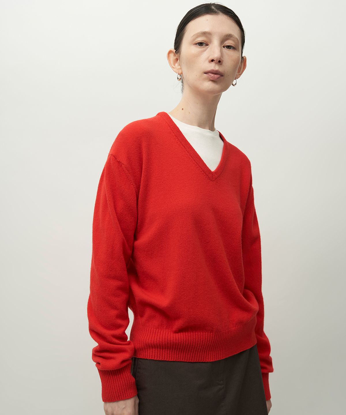 러프사이드 화이트라벨(ROUGH SIDE WHITE LABEL) Noble V Neck Knit Raspberry Red