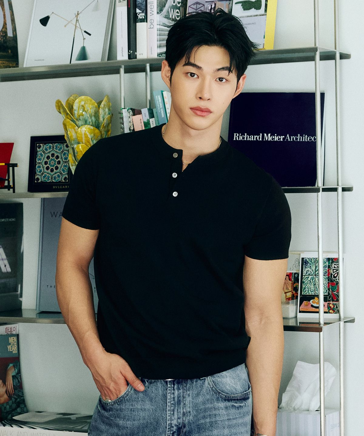 르아르(LEIRE) 머슬핏 헨리넥 반팔 니트 [블랙]