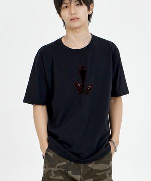 몬스터 드라큐라 반팔티 블랙