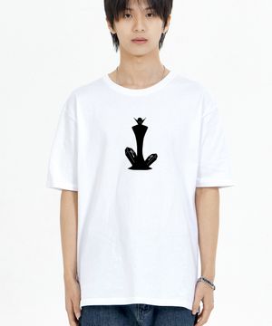 몬스터 드라큐라 반팔티 화이트