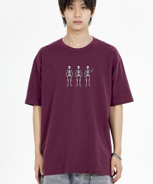 몬스터 스켈레톤 반팔티 와인