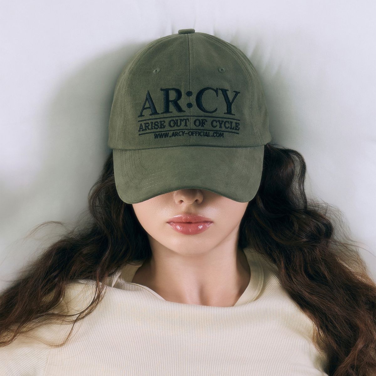 아르씨(ARCY) ARISE BALL CAP [KHAKI]