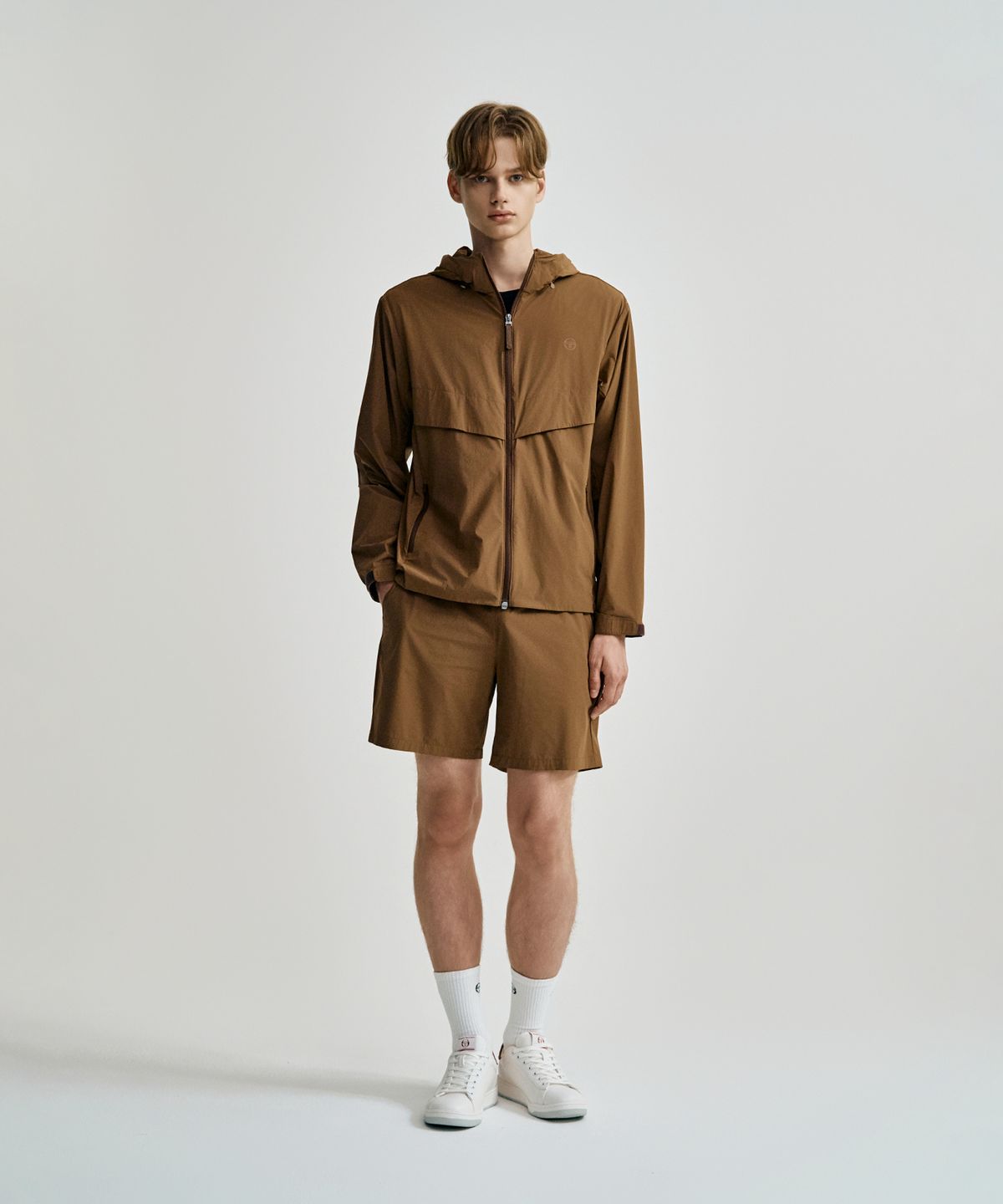 세르지오 타키니(SERGIO TACCHINI) M 벤틸 후드 우븐 자켓 (Brown)