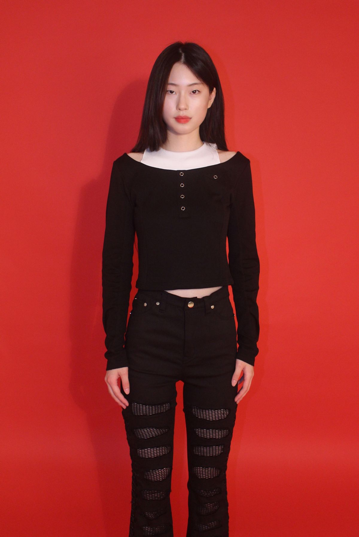 언어더컬러(ANOTHER COLOR) eyelet layered tee