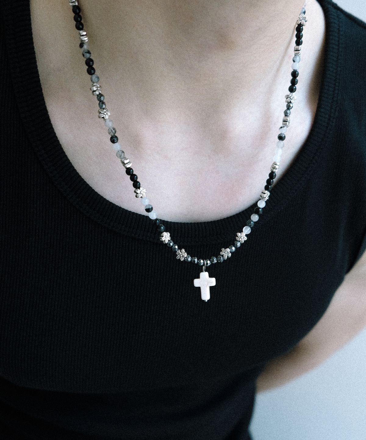 네이키드블러드(NAKEDBLOOD) [HANDMADE] Pale Prayer Beads Necklace