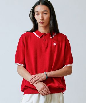 스컬 자수 카라 니트 레드