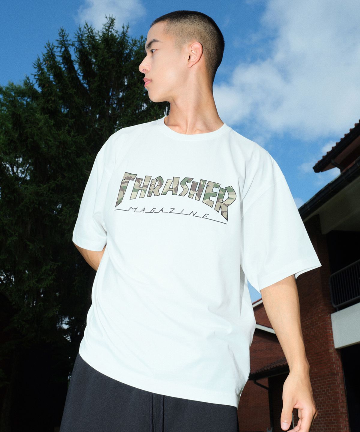 트레셔(THRASHER) 매거진 카모패턴 반팔 티셔츠 화이트