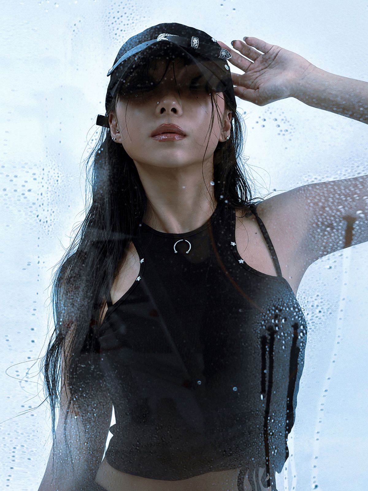 레피브(REPIVV) 피어스 미 탱크탑 (블랙)