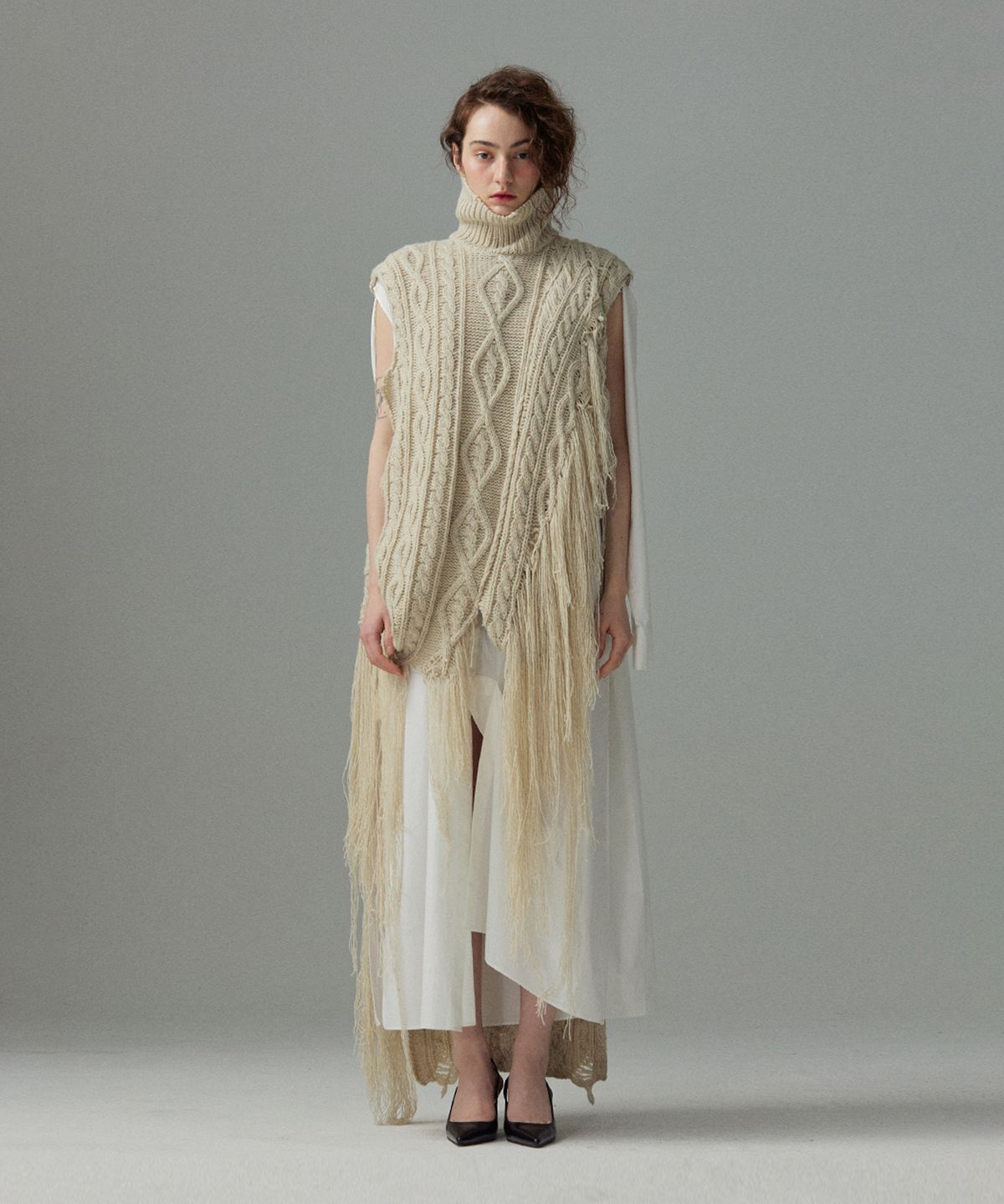 므아므(MMAM) Cable destroyed knit tassel vest