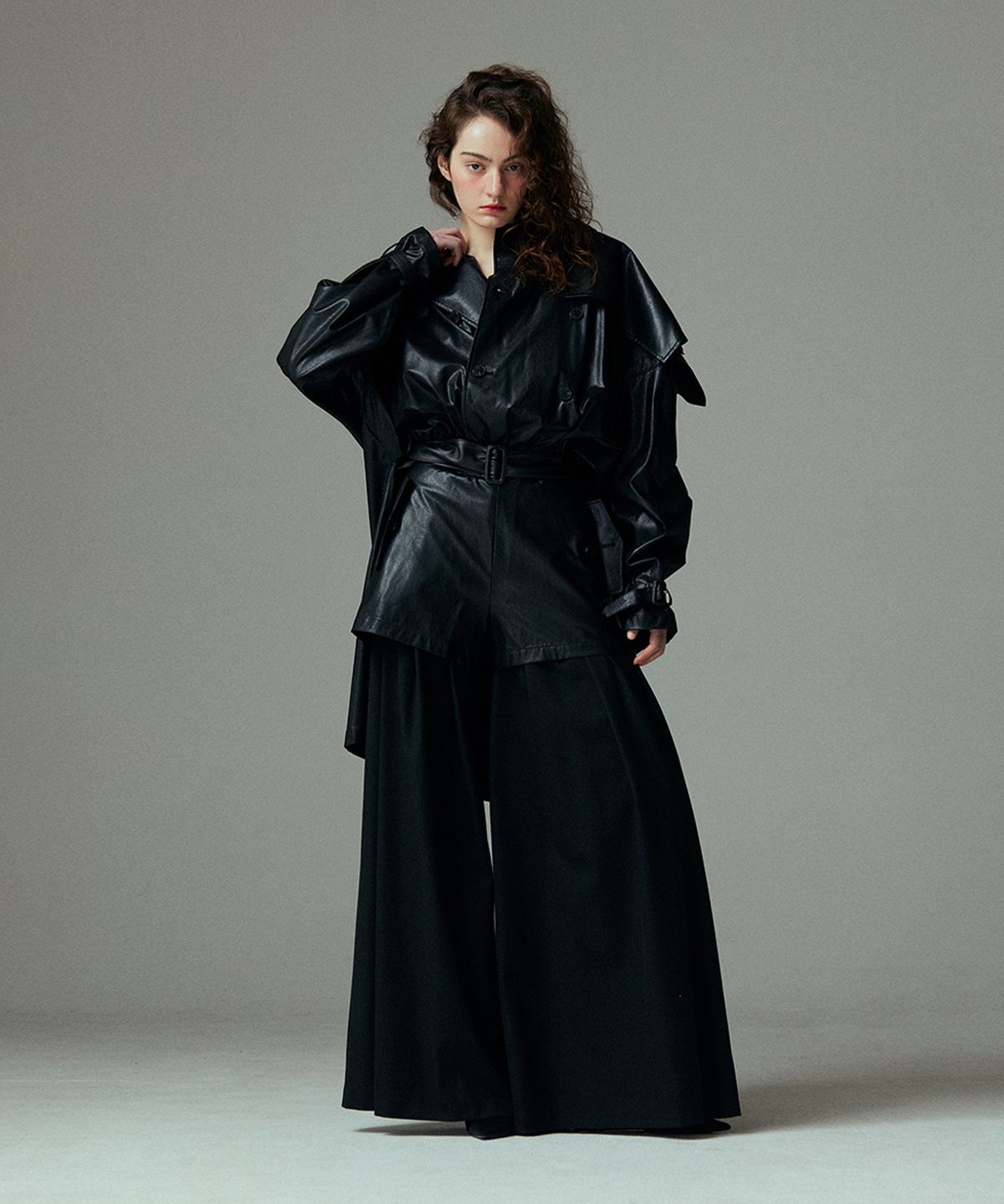 므아므(MMAM) Layered pin tuck slacks