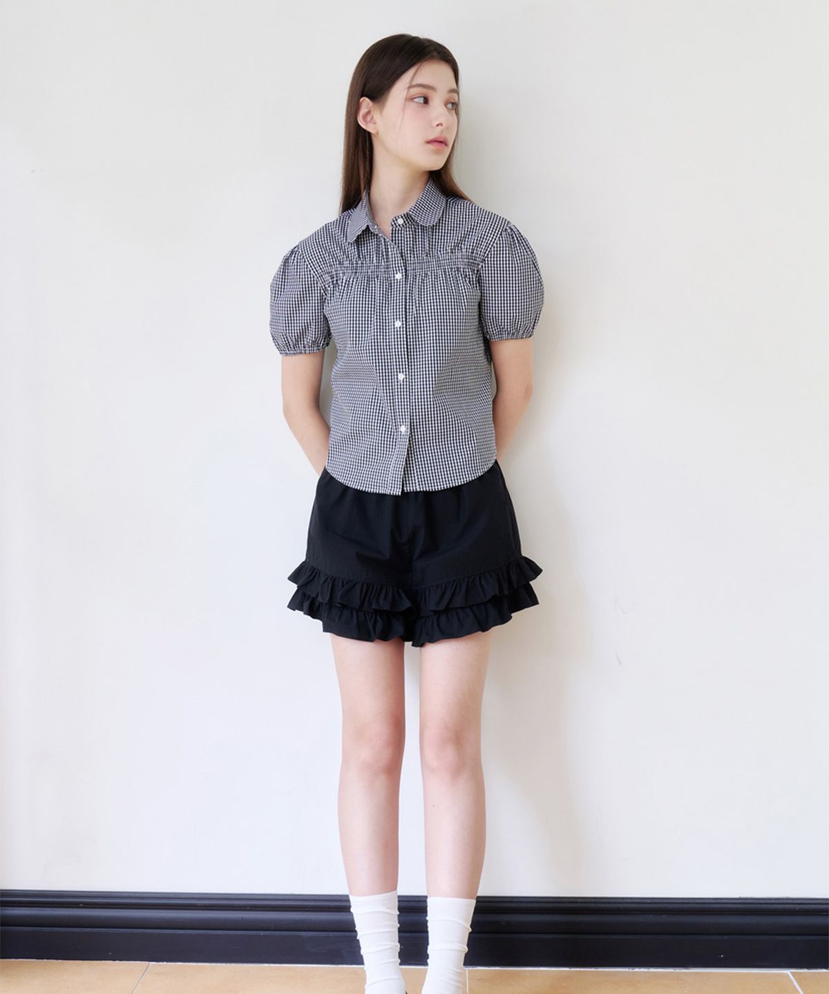 알키알카(ALKI ALKA) Check Puff-Sleeve Blouse (Black)