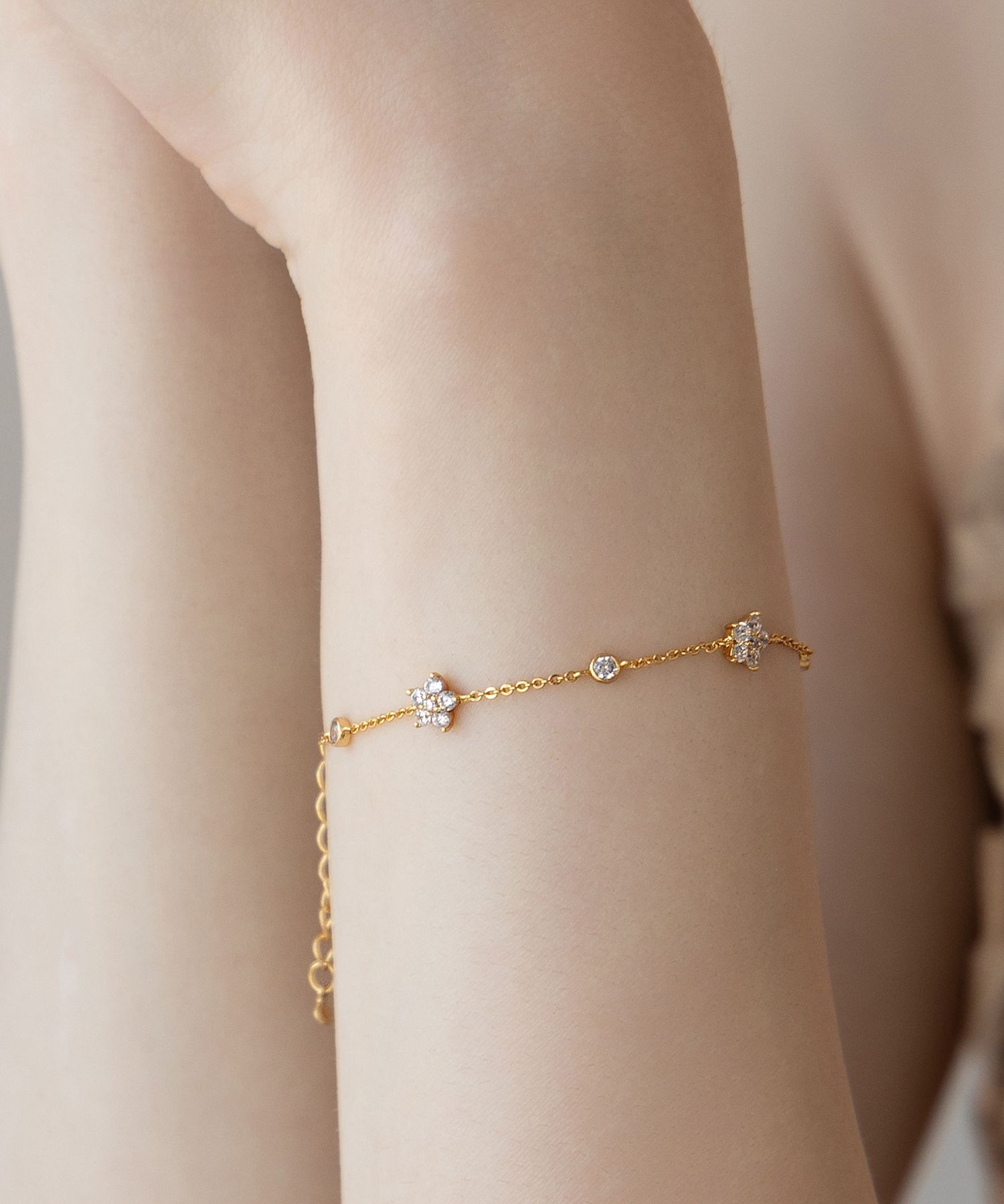 TATIANA☆[silver925] Bloomette Flower Bracelet ブレスレット MUSINSA | TATIANA (Silver 925) Bloomet Flower Bracelet BR2195