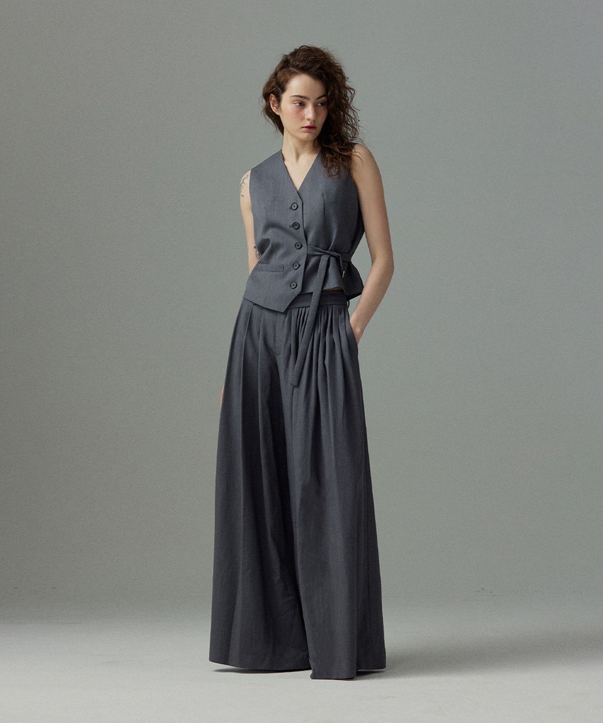 므아므(MMAM) Wide pin tuck slacks