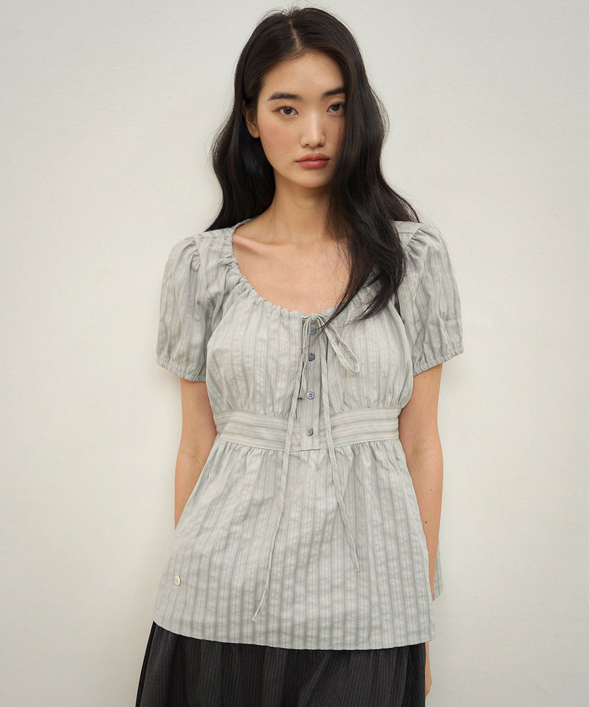 아우로(OURO) STRIPE PUFF BLOUSE [ GRAY ]